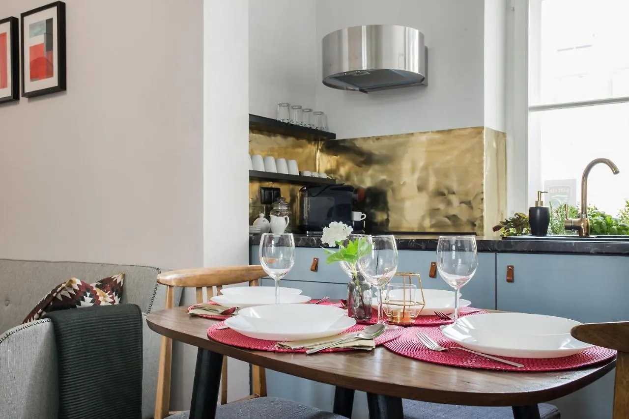 Apartament Nowy Swiat 28 Warszawa